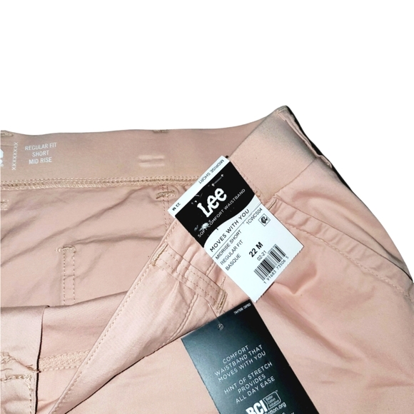 Lee NWT Women's Regular Fit Comfort Waistband 5" Cargo Short 569 - Picture 7 of 10